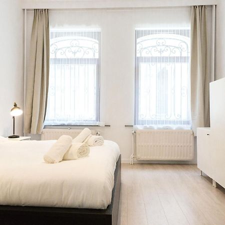 Apartment In Brussels, Degroux By Homenhancement Sa Exteriör bild